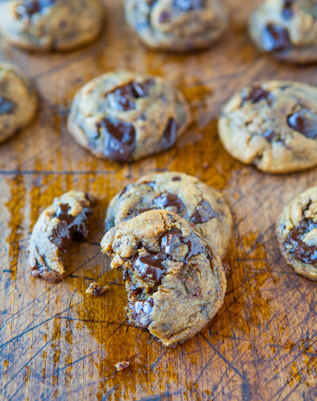 We can’t stop staring at these See’s Classic Chocolate Chip Cookies. 🍪 🤤 Try our Semi-Sweet Chocolate Chips in your next recipe: festivalwalk Here’s how to make them: