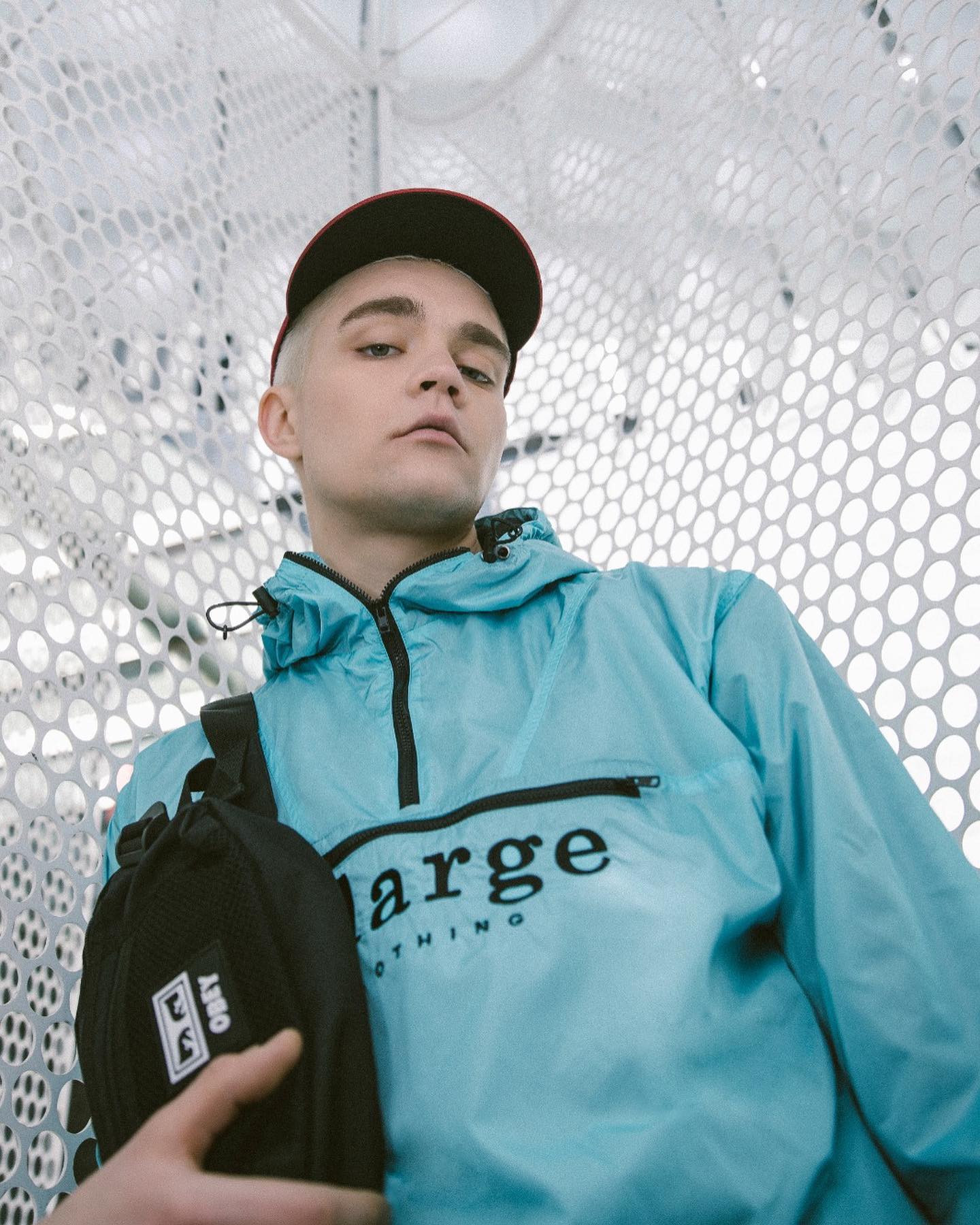 Our 2019 summer editorial features half-zip, sweatpants and daily essential fanny pack from brands including @xlargejp , @rebel8 and @obeyclothing . Head to double-park stores for more items. @doubleparkstore #doubleparkstore 