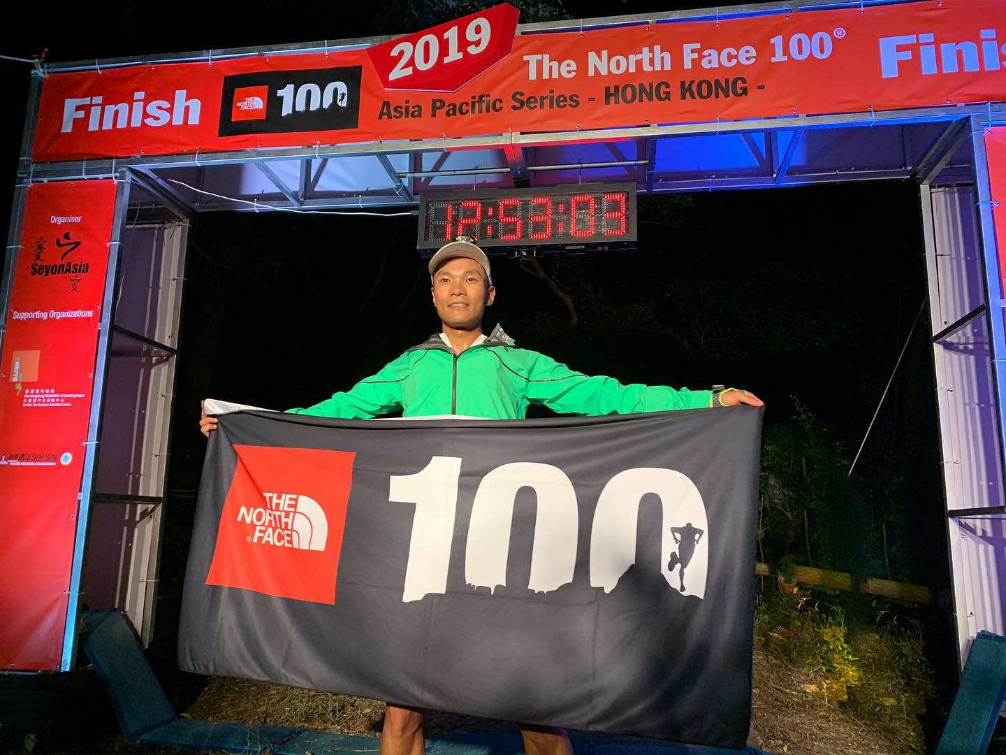 【FINISH終點直擊】 恭喜The North Face 運動員 #黄浩聰 ，成為100公里組別冠軍！(Finish Time: 12:49:57)