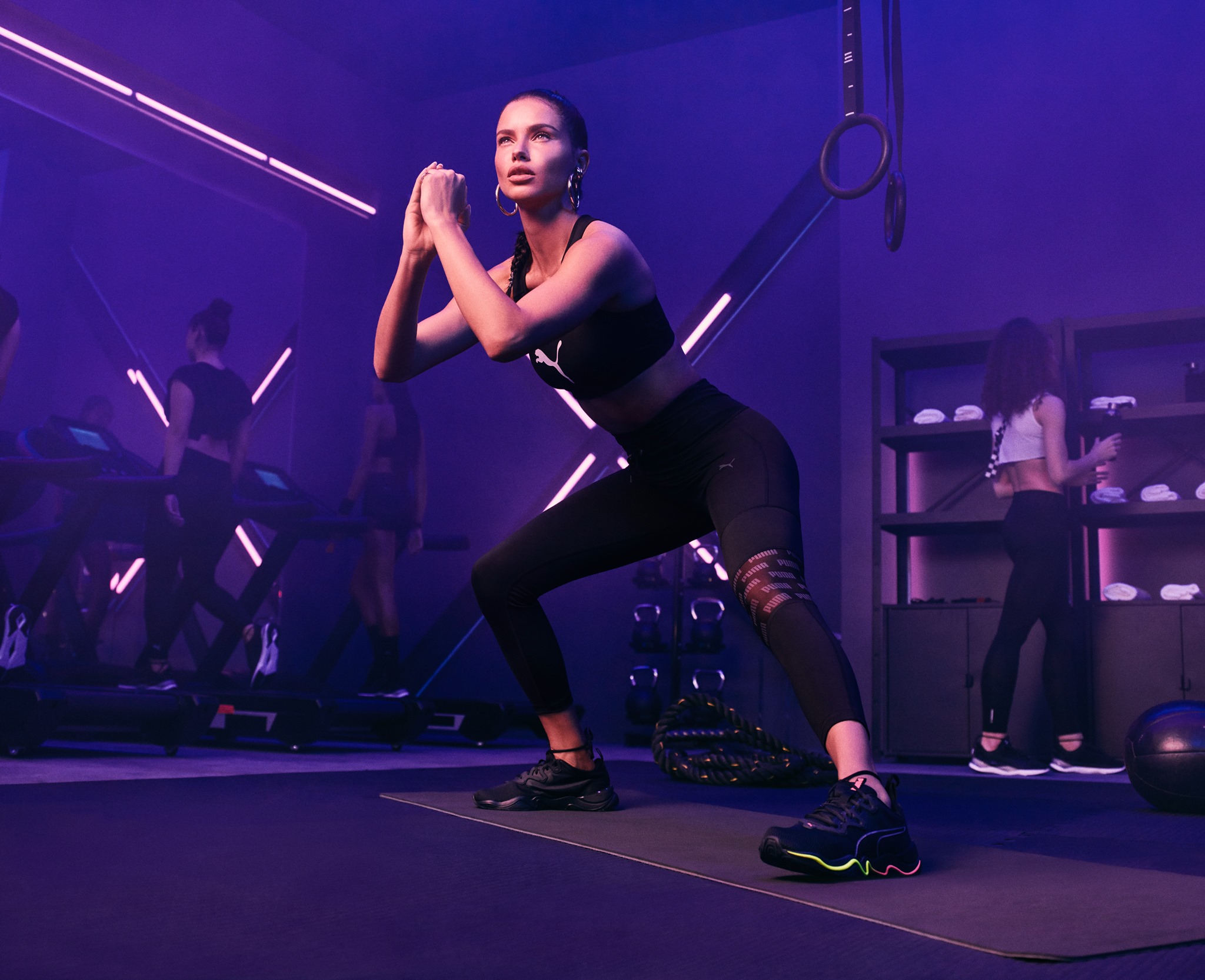 新一年當然要為自己定下目標！妳都不妨同Adriana Lima一樣，著住PUMA全新推出嘅女裝訓練鞋Zone XT，鍛鍊出令人羨慕嘅body shape！