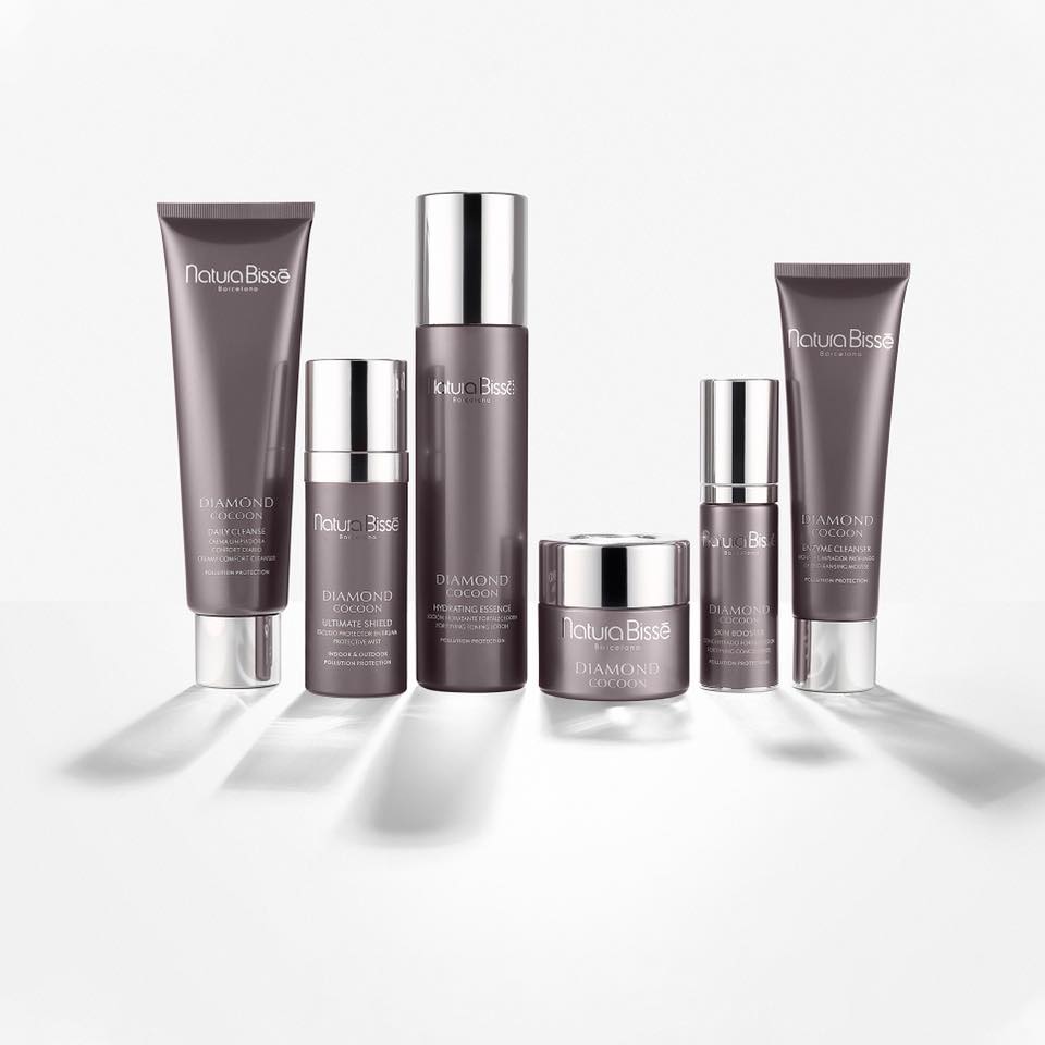【Unleash your healthy skin】 Diamond Cocoon, the revolutionary pollution-protection collection from Natura Bissé, is formulated with prebiotic treatment that strengthens your skin and empowers you to face every pollutant and environmental challenge freely and securely.  ...