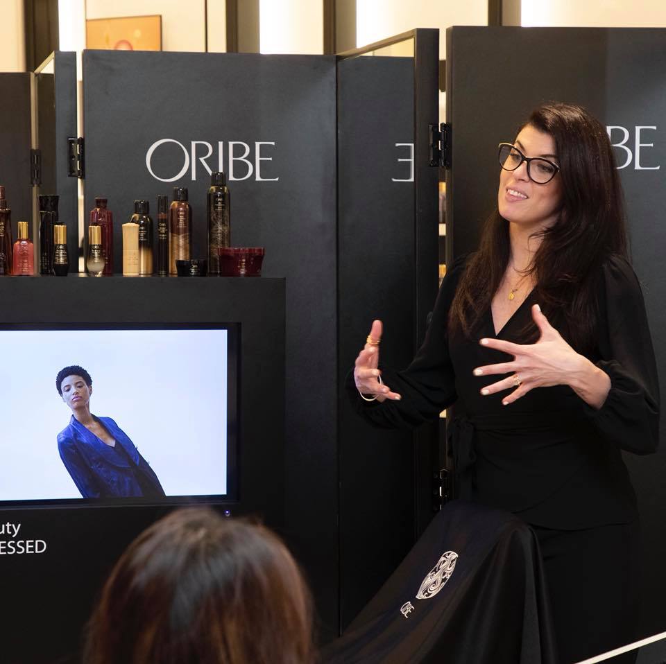 【Oribe hairstyling 101】 Ashley Brecken, the educator from the haircare and styling brand Oribe, is here at JOYCE Beauty Pacific Place, meeting the press, influencers and VIPs to share all her tricks of the trade