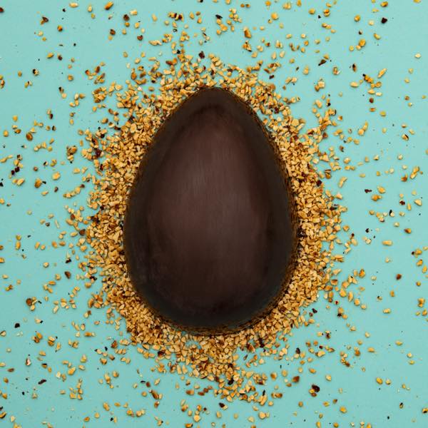 濃滑細膩的巧克力🍫與香脆的皮埃蒙特榛子碎✨創造出前所未有的味道驚喜❤️，令人難以抗拒!