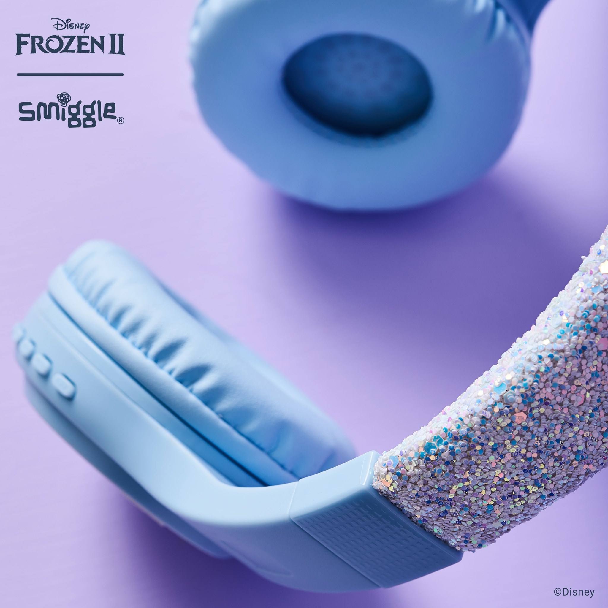 There's snow place like Smiggle for Frozen 2! Inspired by Elsa, this magical collection features shades of blue and glitter ❄️✨