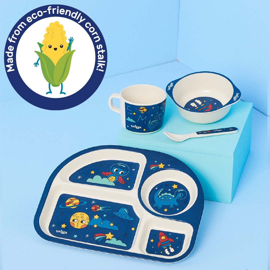Made from eco-friendly corn stalk 🌽 our reusable tableware set is perfect for teeny tiny Smigglers! 😍 Shop the set in store now