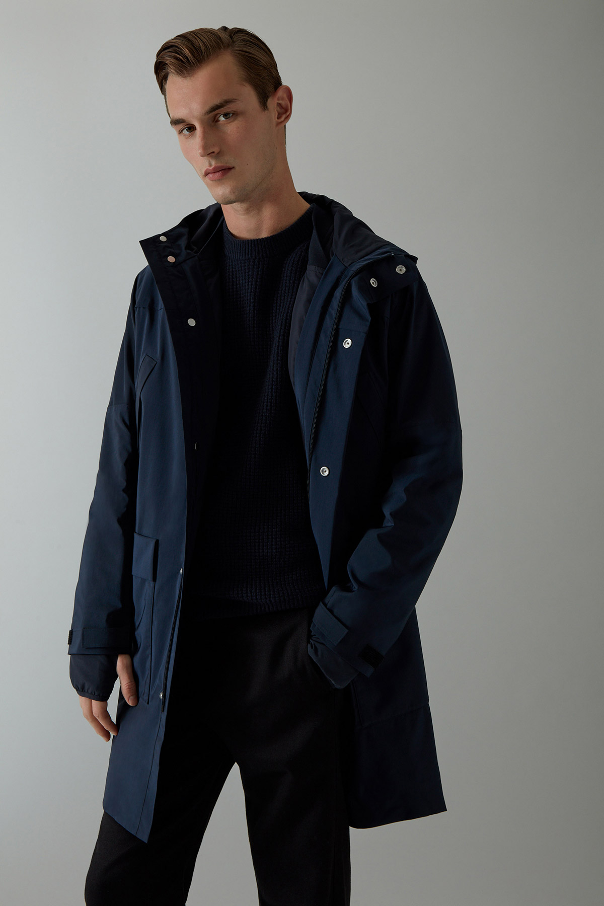 THE WATERPROOF RAINCOAT  ​​ Recycled fabrics. Watertight seams. Minimal design. A modern take on traditional outerwear, this essential will keep you dry come rain, shine or snow.  ​​