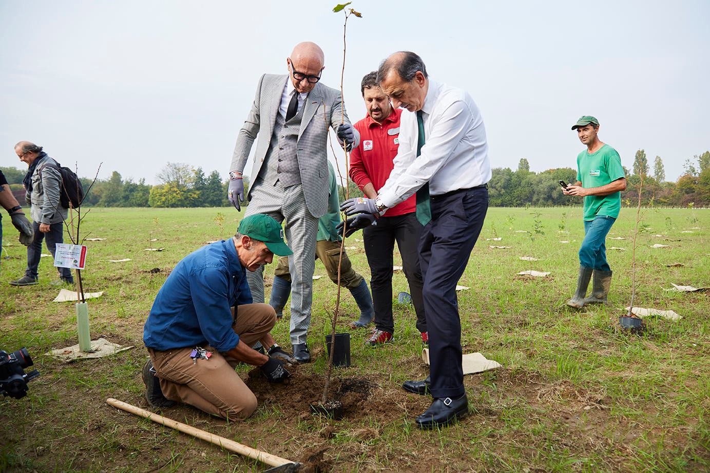 Employees from Gucci, including President and CEO Marco Bizzarri planted the first 200 trees of the 2000 Gucci has donated to the city of Milan to fully offset the CO2 emissions produced by the Spring Summer 2020 fashion show held in September