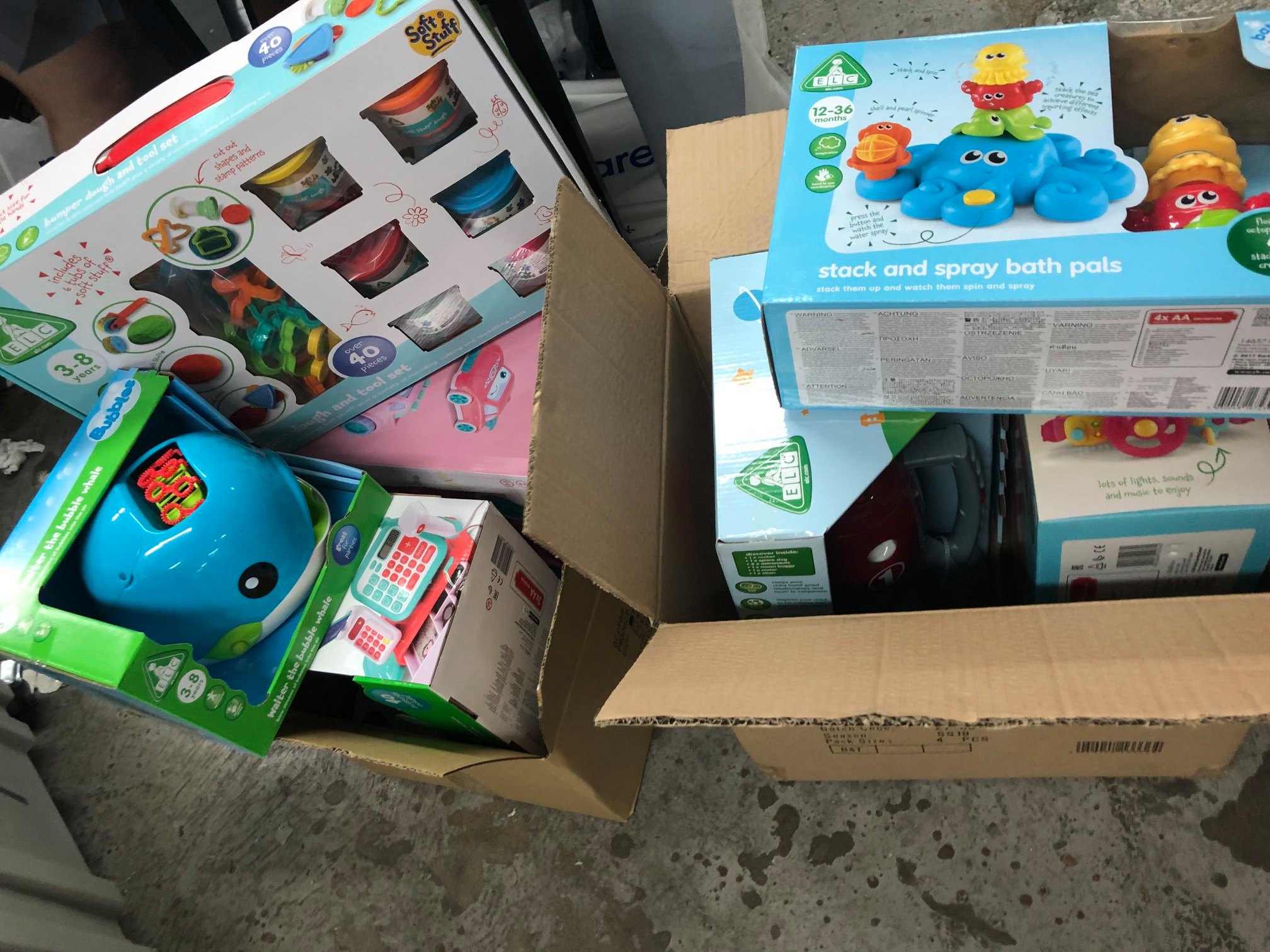 【#mothercare開倉】 😮兩大箱7件玩具都只係$930 (原價都要$2,584)😮