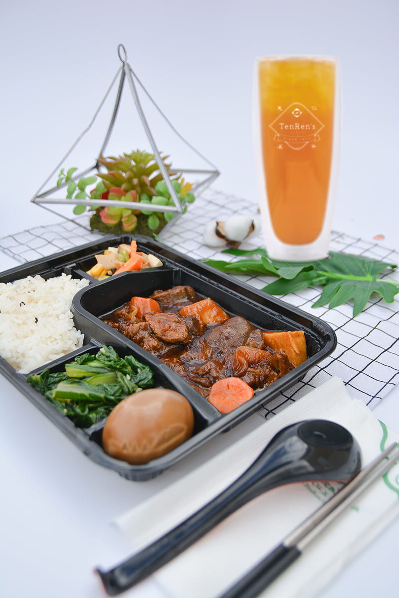 Thinking of what to eat? For $13.99 you can enjoy a delicious meal with one selected drink from Ten Ren. Now that's something fast, convenient, and affordable! Swipe left to see the menu...