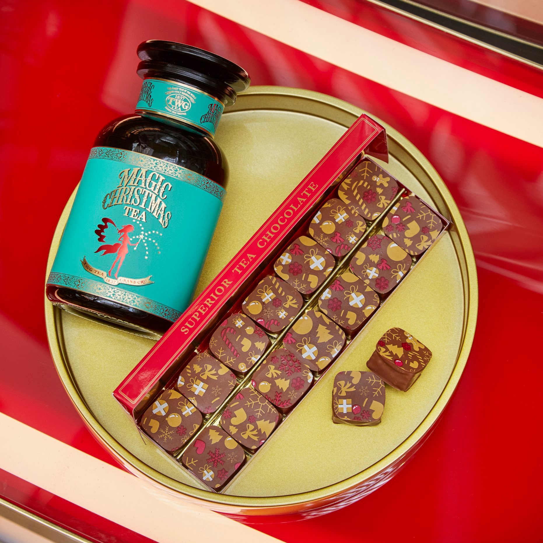 A pure indulgence for the most discerning gourmands, the limited-edition milk chocolate bonbons are filled with Magic Christmas Tea infused ganache and finished with a festive motif. The Chocolate Bonbons are available in a box of 14 at TWG Tea Salons in Singapore. 