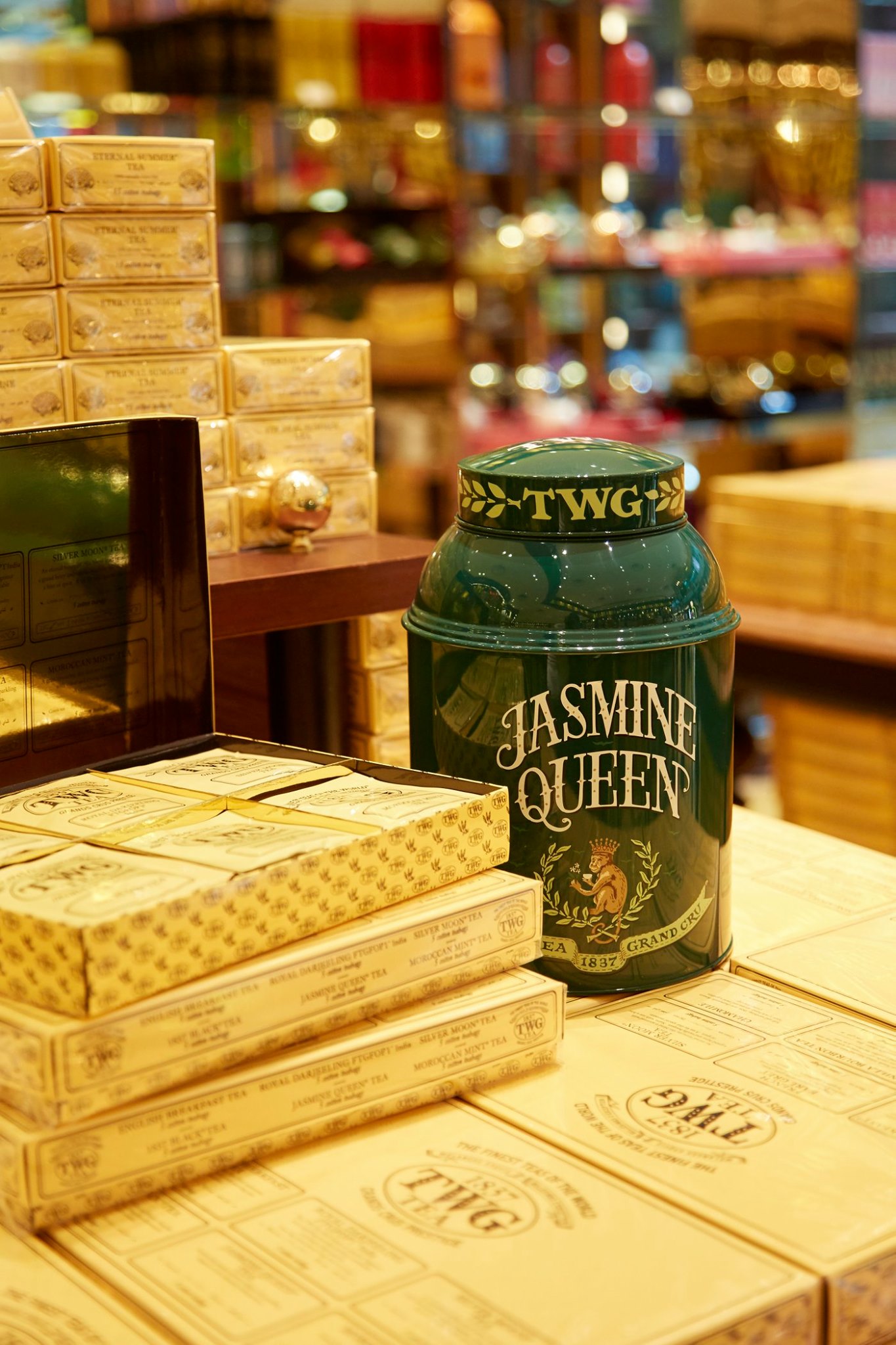 #NowInfusing: Intoxicating TWG Tea jasmine flowers enhance the sparkling elegance of this delicately fashioned green tea. Shop now at TWGTea.Com.
