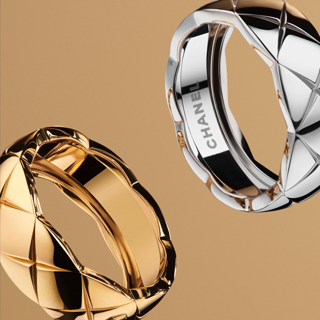 COCO CRUSH. Discover the rings from the #COCOCRUSH fine jewelry collection, available in BEIGE GOLD, yellow gold or white gold. With or without diamonds. A rounded collection inspired by the emblematic CHANEL quilted pattern.