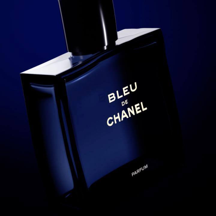 BLEU DE CHANEL Parfum. A woody, aromatic fragrance with powerful nuances. A deep and sophisticated trail. Now in a generous new 150 ml size.