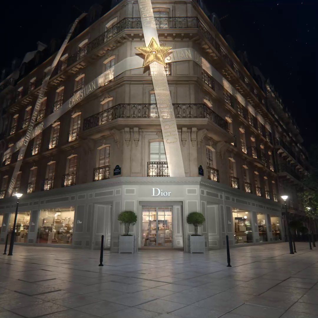 This holiday season step behind the scenes at 30 Avenue Montaigne and