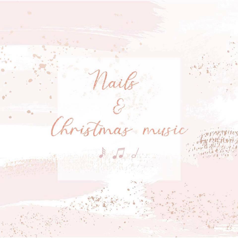 Let’s listen a christmas song enjoy a soft gel nail 🎶 
