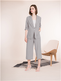 1. Pattern long blazer + texture pants