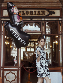 #LISELOTTExART365 GOES TO VENICE // Spotted Flora Dalle Vacche and the #Marella Queen baloon around Venice!