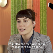 Meet Marta Bevacqua Photography, a young and talented Italian photographer, who in a recent interview with Freeda, talks about her passion for photography wearing a head-to-toe Weekend Max Mara outfit from the Spring Summer '20 collection. 