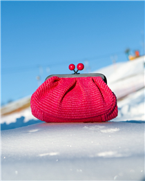 Pink Ice: a bright accessory is the season's hallmark. 