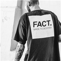 Printed T-shirt from the FACT. brand. @factbrand #factbrand 