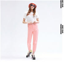 Look closer, the coral pink combination is the best choice for summer. 