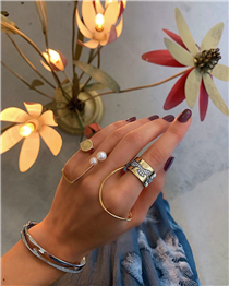 Fusion empowers you to create your own expressions of love, your own definitions of beauty.  Learn more about the collection at festivalwalk Photo by Eva Lund...