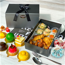 Belated Happy New Year!🎉 Anticipating a prosperous and stressless2️⃣0️⃣2️⃣1️⃣ahead for everyone, Greyhound Cafe Galleria is launching her New Year Tea Fortune Box🎀 which consists of an array of mouth-watering sweet treats and signature savouries!