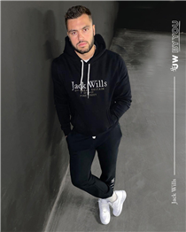 Head to Toe Jack Wills 👇@finley__tapp wears the Batsford Hoodie and Gosworth Sweatpant in black.  ⠀⠀⠀⠀⠀⠀⠀⠀⠀