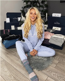 Who wants to WIN a NEW wardrobe for 2021!? We've teamed up with the lovely @lucierosedonlan to offer one lucky winner the chance to win £1000 worth of Jack Wills clothing and accessories of your choice!⠀⠀⠀⠀⠀⠀⠀⠀⠀