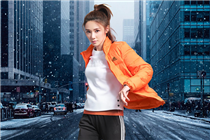 全新高領羽絨外套，助你迎接變幻莫測的天氣。 全新Winter Jacket系列即日起於adidas香港官方網上商店 festivalwalk 及指定店舖有售。 ***************************...