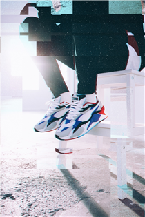 PUMA全新復刻鞋款RS-X³ Puzzle以顛覆拼接為設計重點，再配合大膽多變嘅用色，為你冬日穿搭注入活力感覺，將運動機能帶入另一層次！