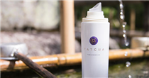 【Achieve the porcelain-like skin of Japanese geisha with Tatcha】 The heart of the geisha beauty ritual is a purifying camellia cleanser and a restorative essence to nourish their breathtakingly beautiful skin. Tatcha has refined this centuries-old wisdom with Pure One Step Camellia Cleansing Oil and The Essence, rich in antioxidants and nutrients. ...