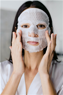 【Electrifying beauty】 Imagine a facelift, but no needles, no scalpel, no bad surprises: Premium Microcurrent Facial Dual Mask from Franz Skincare USA is the world’s first non-invasive facelift mask you can use at home