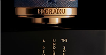 【Perfume as a poem】 Floraïku is a poem written by scents: created in 2017 by John and Clara Molloy, founders of Memo Paris. Just like the haiku, Floraïku fragrance compositions are short, sensual and striking, every element has its own place and constitutes an emotion.  Now exclusively available at JOYCE Beauty.... 【以香氣譜出的迷人詩句】 Floraïku 是以香氣寫成的一首詩：2017年由Memo Paris 的創辦人John和 Clara Molloy成立，以日本俳句為靈感而創立的香水品牌。Floraïku創製的香水跟日本俳句同樣輕而有力，盛載著滿滿的情感。 現於JOYCE Beauty獨家發售。 #JOYCEBeauty