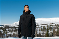 The Pertex® Quantum Technology in 'Radiator Parka' ensures weight reduction without sacrificing strength and durability.