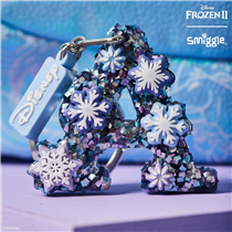 There's snow place like Smiggle for Frozen 2! Inspired by Elsa, this magical collection features shades of blue, glitter &snowflake detail ❄️✨