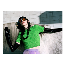 Gucci Eyewear sunglasses accessorized with a resin glasses chain featuring oversize links appear in an image from the Gucci Spring Summer 2020 campaign Of Course A Horse. Discover more on.gucci.com/GucciWomenEyewear_. 