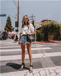 It's ☀️ ☀️ ☀️ out there and @spreadfashion is serving all the weekend outfit inspo.  Get the look—