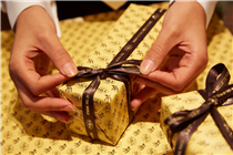 Can't wait for your loved ones to receive their special gifts? Opt for express shipping at only S$15 for orders S$100 and below on TWGTea.com!