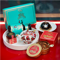 3 more days to Christmas! Customize a Christmas gift hamper for the collectors and tea connoisseurs this festive season. More information on customisation and options can be found at TWGTea.com or head down to any TWG Tea Boutiques now! #TWGTeaOfficial