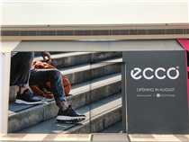 【競猜ECCO 全新專門店，贏取ECCO旅行頸枕!!】 ECCO 全新專門店將於2019年8月10日開幕啦，大家知唔知會進駐邊個商場呢? 只要係留言欄競猜商場名稱，答案正確且最快回覆既100位Fans 可獲贈ECCO 旅行頸枕乙個(價值:$149)! 題目：ECCO 將於2019年8月10日起進駐邊個商場設立ECCO 專門店? (提示:商場位於港島區著名旅遊景點，位置可飽覽香港景色) ... ➡️玩法好簡單：