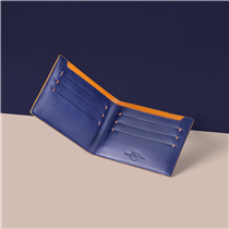Blue and orange, a brand-new combination of colors to revitalize your look :