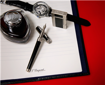 Writing New Year's resolutions is a pleasure with our elegant writing instruments :