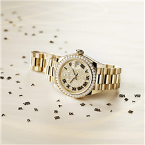 For the #Festive season, #Rolex proposes a special selection of highly desirable and sparkling watches for women.
