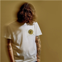 Part of our collaboration with pioneering British band The Stone Roses, this white tee features the lemon chest patch.