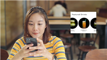 奔向夢想的路途，總有摯友鼓勵與香濃咖啡沿路相伴！全新 #香港星巴克手機程式 #eGift 功能，讓你透過社交平台，把星巴克飲品如訊息般輕鬆送至摯友手中，隨時隨地製造窩心小驚喜。 更多有關全新eGift功能：bit.ly/30TOM4R