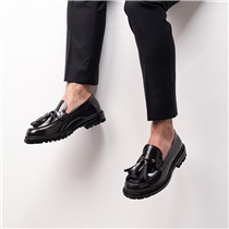 Our Chunky tassel loafers combine the antiqued brushed calfskin with the rubber tank sole - let you swing effortlessly between suit-and-tie and casual outfit. #journeythroughtime #atestoni #fw20 #business #madeinitaly