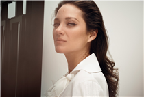 Actress Marion Cotillard, House ambassador and the new face of CHANEL N°5, appears in the pages of Harper’s Bazaar magazine wearing looks from the CHANEL Fall-Winter 2020/21 Ready-to-Wear collection. 