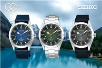 【Seiko Prospex Alpinist登山錶搶先睇 ！】 即將踏入新一年，萬物更新，不如一口氣介紹三款Seiko Prospex Alpinist登山錶，讓大家新年戴新錶，齊齊迎接2021！ 三款手錶分別是綠面配不鏽鋼帶的SPB155J1、寶藍色皮帶配藍面的SPB157J1和黑色皮帶黑錶面的SPB159J1，三款的錶徑為38mm，錶面闊大清晰，用上米色阿拉伯數字時刻，3點鐘位置設有日期窗口，錶面呈沙質漸變色，指針亦作了特別設計，其中SPB155J1的指針更用上金色設計，與綠色錶面配襯，甚有心思！手錶使用6R35機芯提供約70小時動力儲存，並有旋入式透視背蓋和可鎖式錶冠，防水度達20ATM。... 選購：